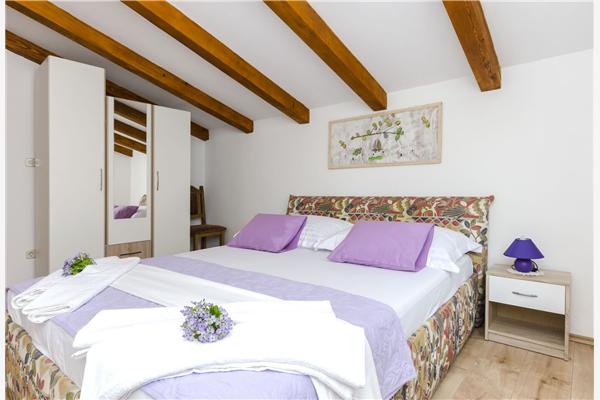 House K1, for 10 persons