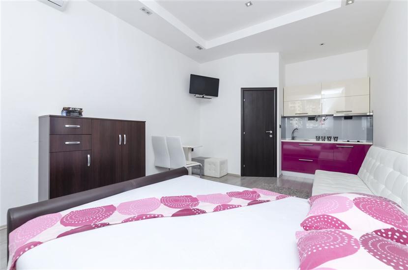 Apartment A1, for 3 persons