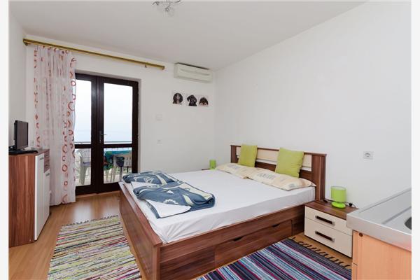 Apartment A2, for 3 persons