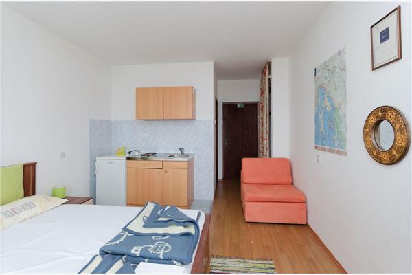 Apartment A2, for 3 persons