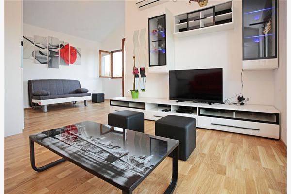 Apartment A1, for 8 persons