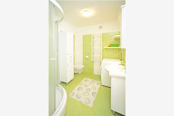 Apartment A1, for 8 persons