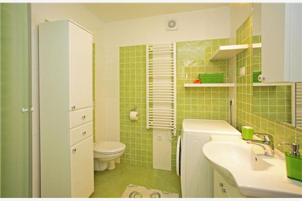 Apartment A1, for 8 persons