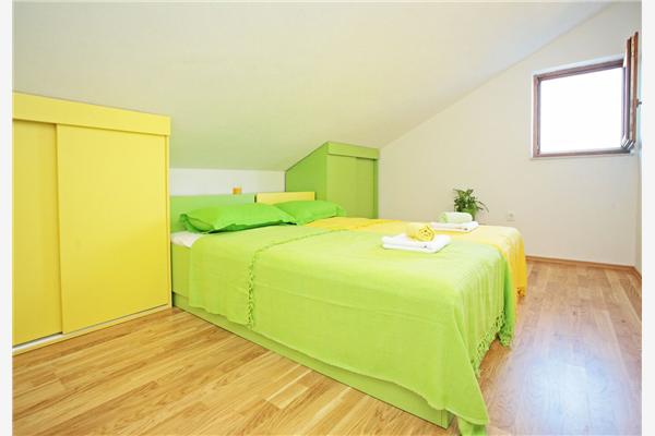 Apartment A1, for 8 persons