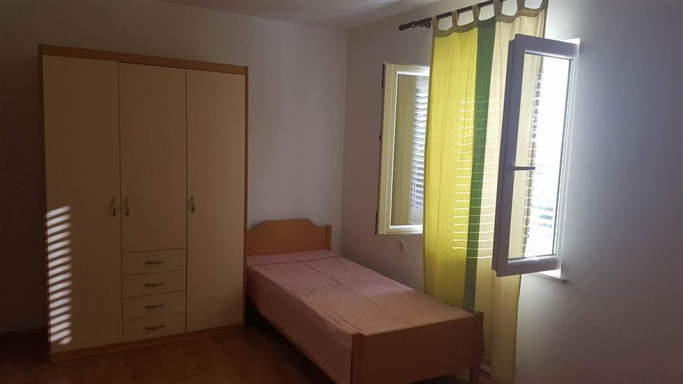 Apartment A2, for 3 persons