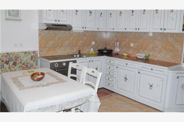 Apartment A16, for 3 persons