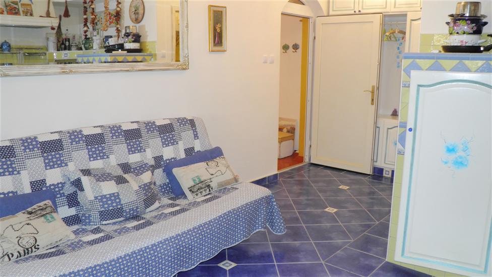 Apartment A17, for 3 persons