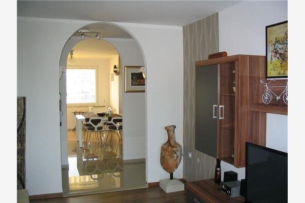 Apartment A1, for 5 persons