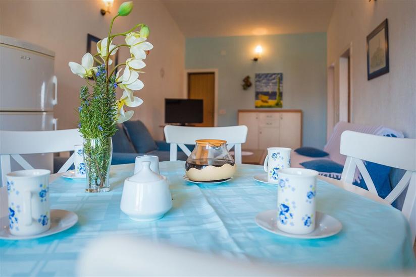 Apartment A1, for 6 persons