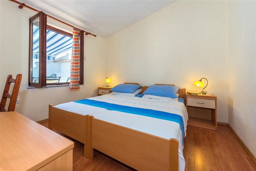 Apartment A2, for 6 persons