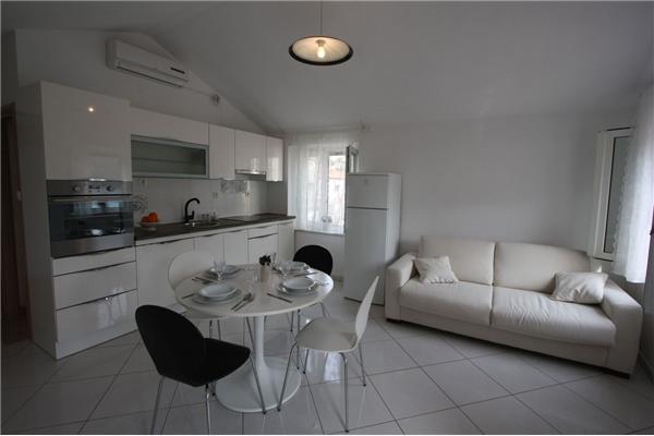 Apartment A1, for 5 persons