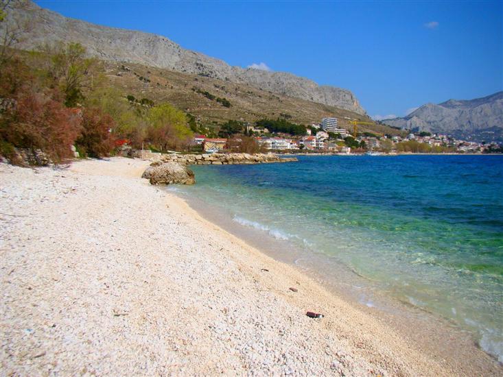 Apartmaji Anka 50m from the beach