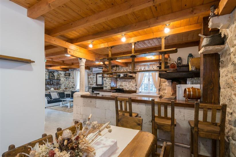 House K1, for 16 persons