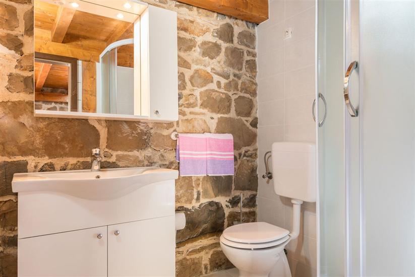 House K1, for 16 persons