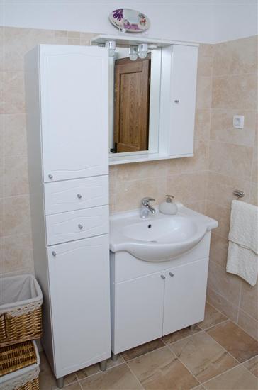 House K1, for 10 persons