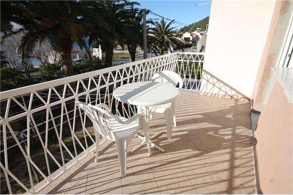 Apartment A4, for 4 persons