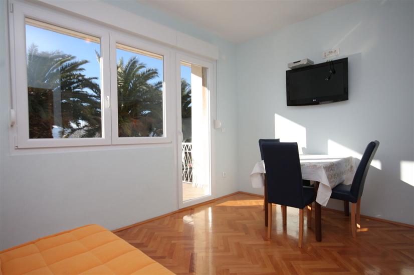 Apartment A4, for 4 persons