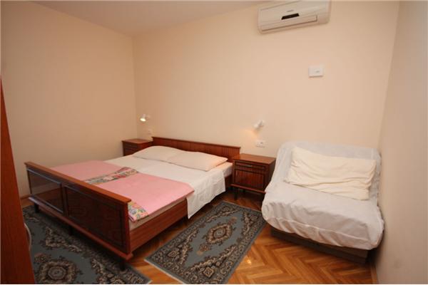 Apartment A9, for 3 persons