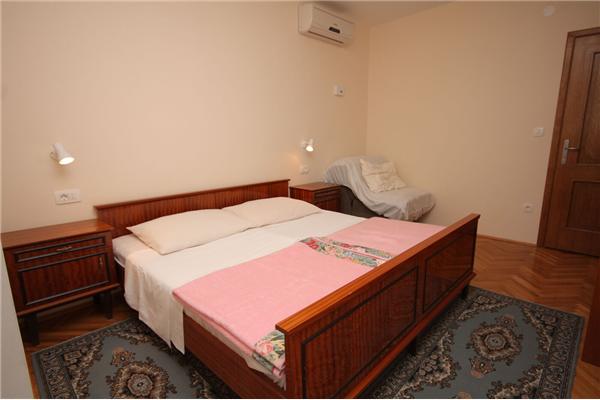 Apartment A9, for 3 persons