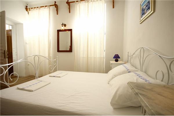 House K1, for 10 persons