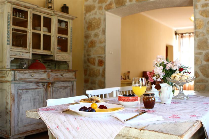 House K1, for 10 persons