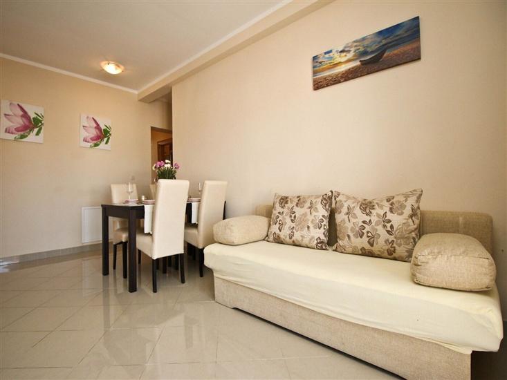 Apartment A1, for 5 persons