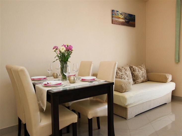 Apartment A1, for 5 persons