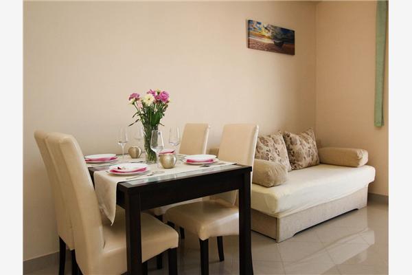 Apartment A1, for 5 persons
