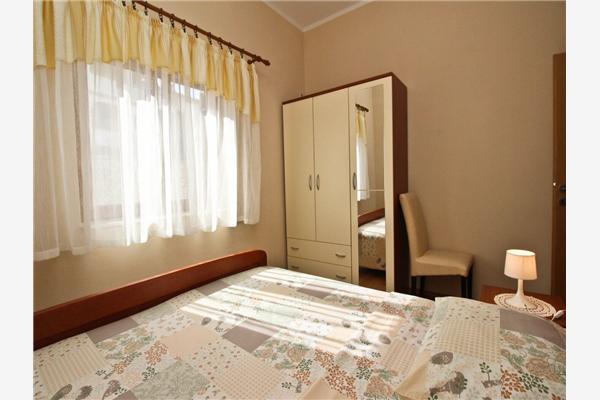 Apartment A1, for 5 persons