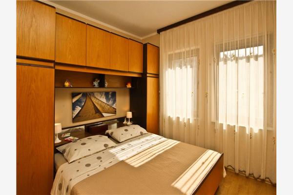 Apartment A2, for 8 persons