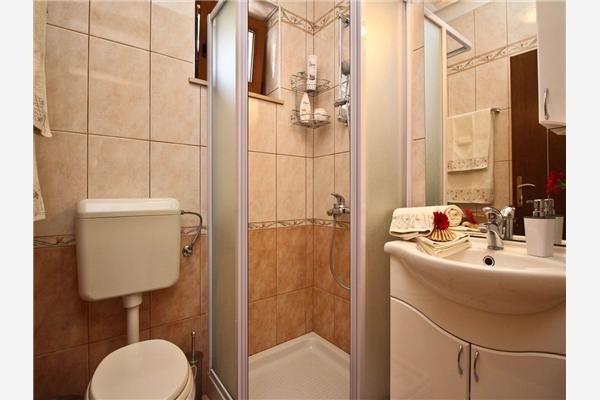 Apartment A2, for 8 persons