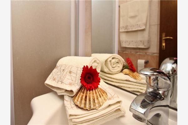 Apartment A2, for 8 persons