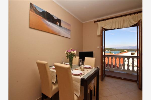 Apartment A2, for 8 persons