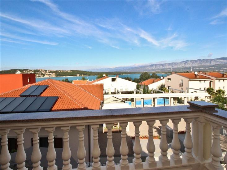 Apartment A2, for 8 persons