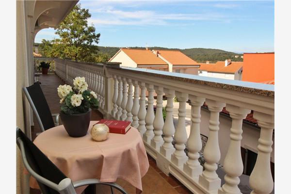 Apartment A2, for 8 persons