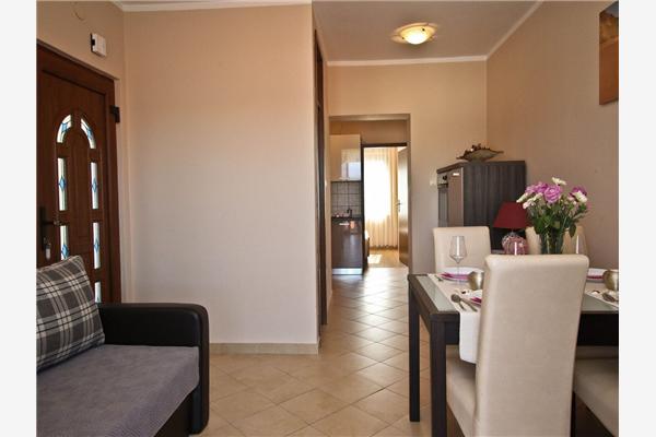 Apartment A2, for 8 persons