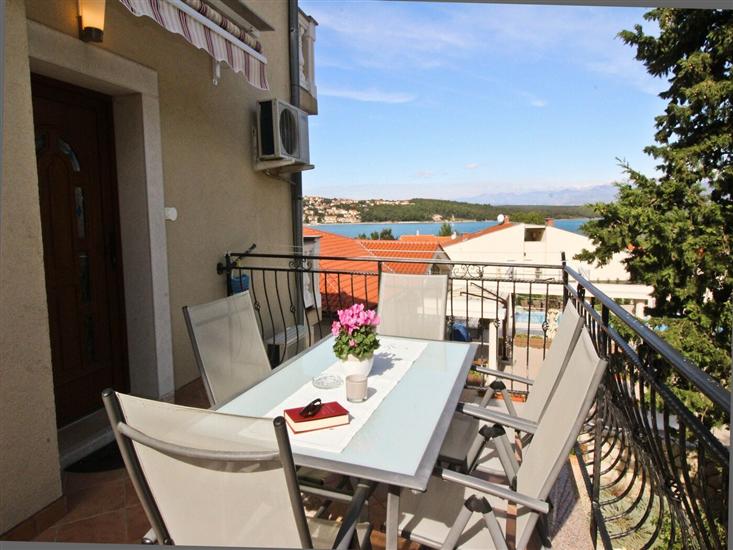 Apartment A2, for 8 persons