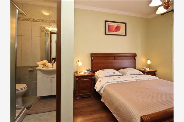 Apartment A2, for 8 persons