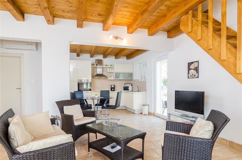 Hiša K1, na 5 osebe