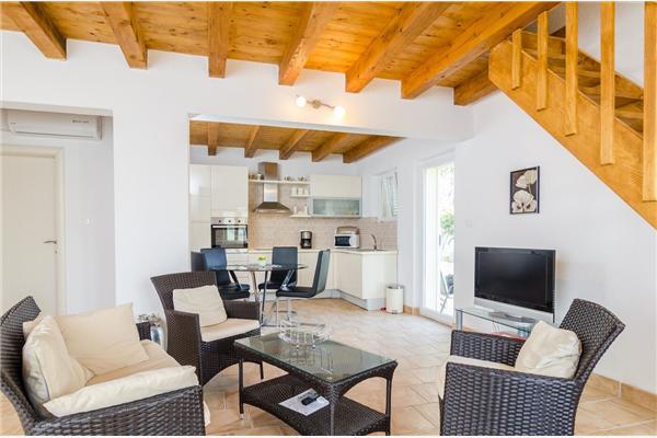 Hiša K1, na 5 osebe