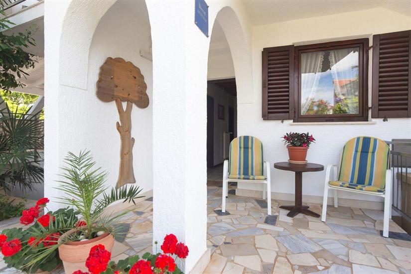 Apartment A1, for 6 persons