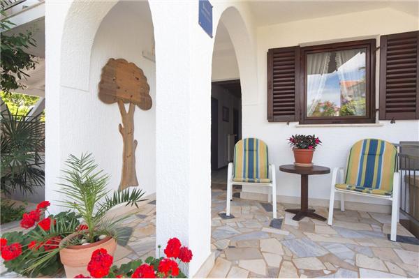 Apartment A1, for 6 persons