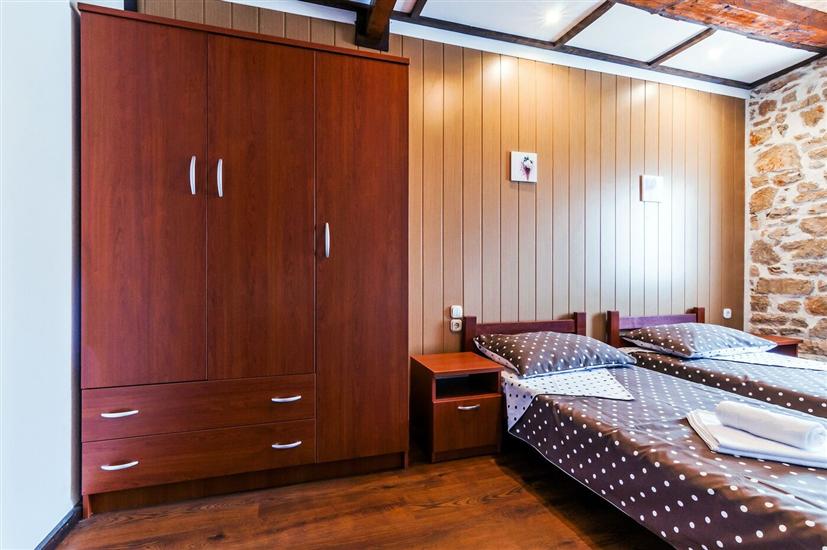 House K1, for 8 persons