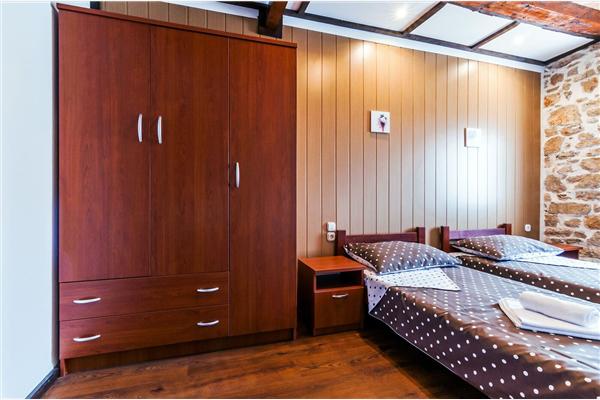 House K1, for 8 persons