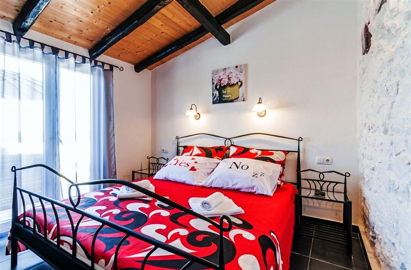 House K1, for 8 persons