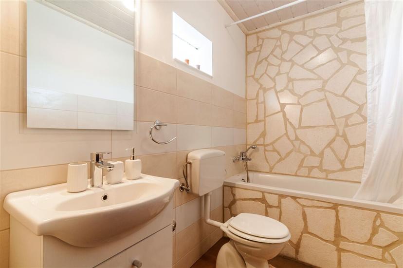 House K1, for 8 persons