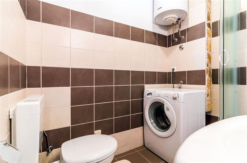 House K1, for 8 persons