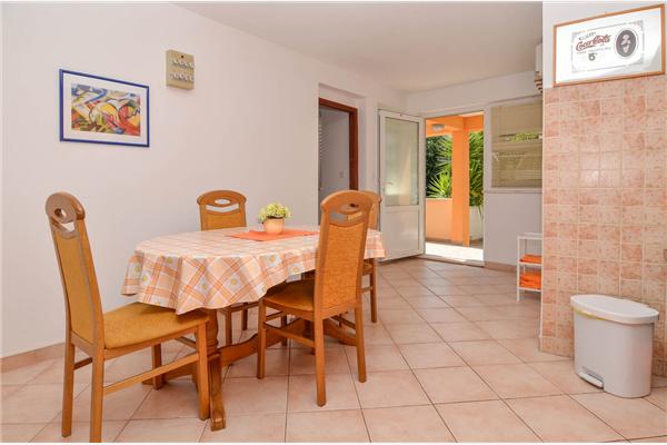 Apartman A2, na 4 osebe