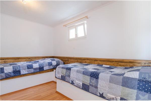 Apartment A1, for 7 persons