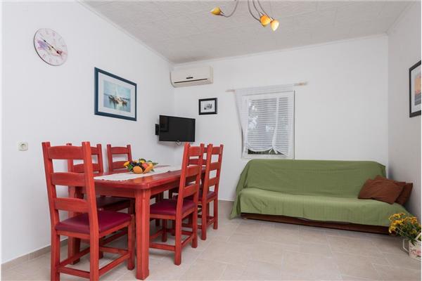 Apartment A1, for 7 persons
